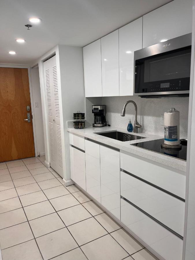 Studios In Brickell With Pool, Gym, Free Parking And Game Room Miami Eksteriør billede